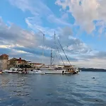 Holiday Apartman Apartmán Kaštela